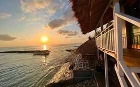 Coastal Inn